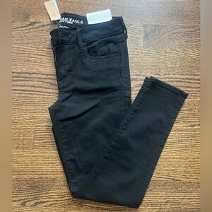 NWT! American Eagle Black Jean Jegging